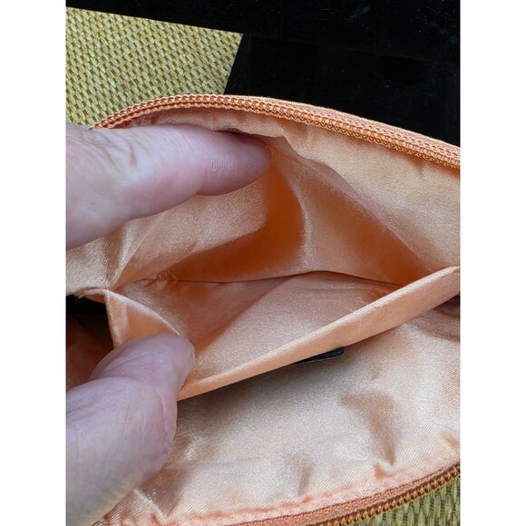 LULU Floral Sequin Clutch Wristlet With Peach‎ Satin Lining & Zipper Closure - Picture 6 of 10